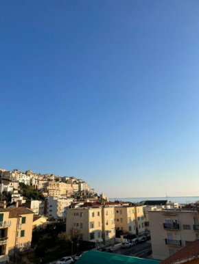 Casa Mediterranea: appartamento vista mare a soli 200m dalla spiaggia